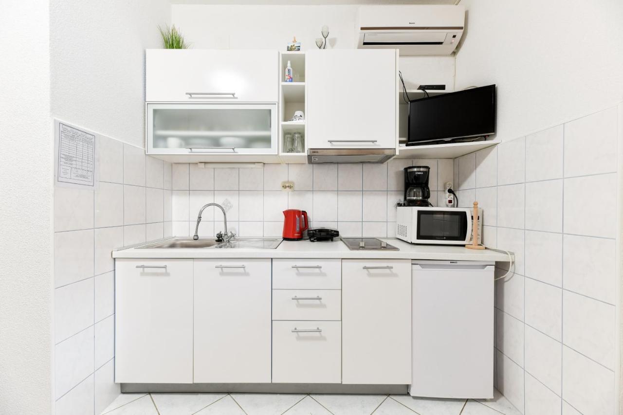 Apartments Diora 셀리네 외부 사진
