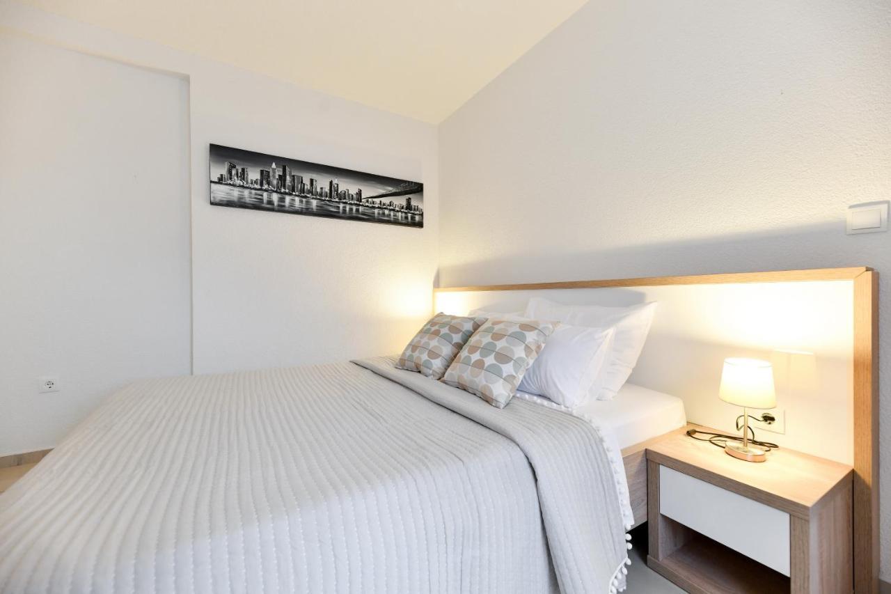 Apartments Diora 셀리네 외부 사진