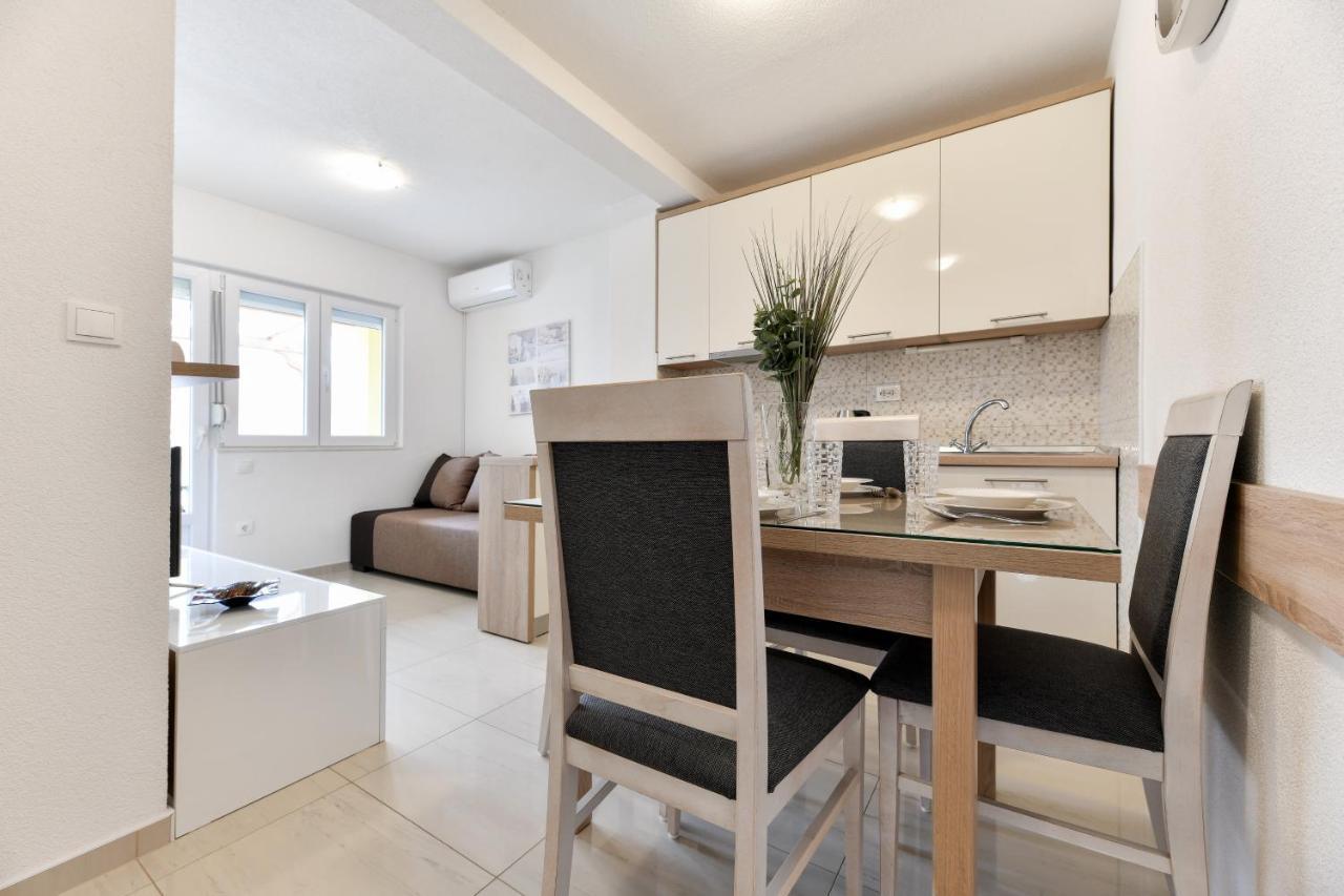 Apartments Diora 셀리네 외부 사진