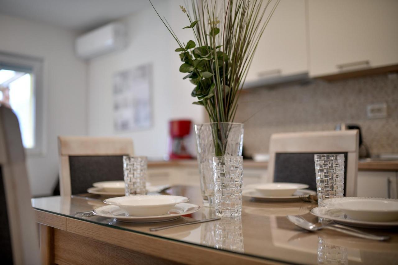 Apartments Diora 셀리네 외부 사진