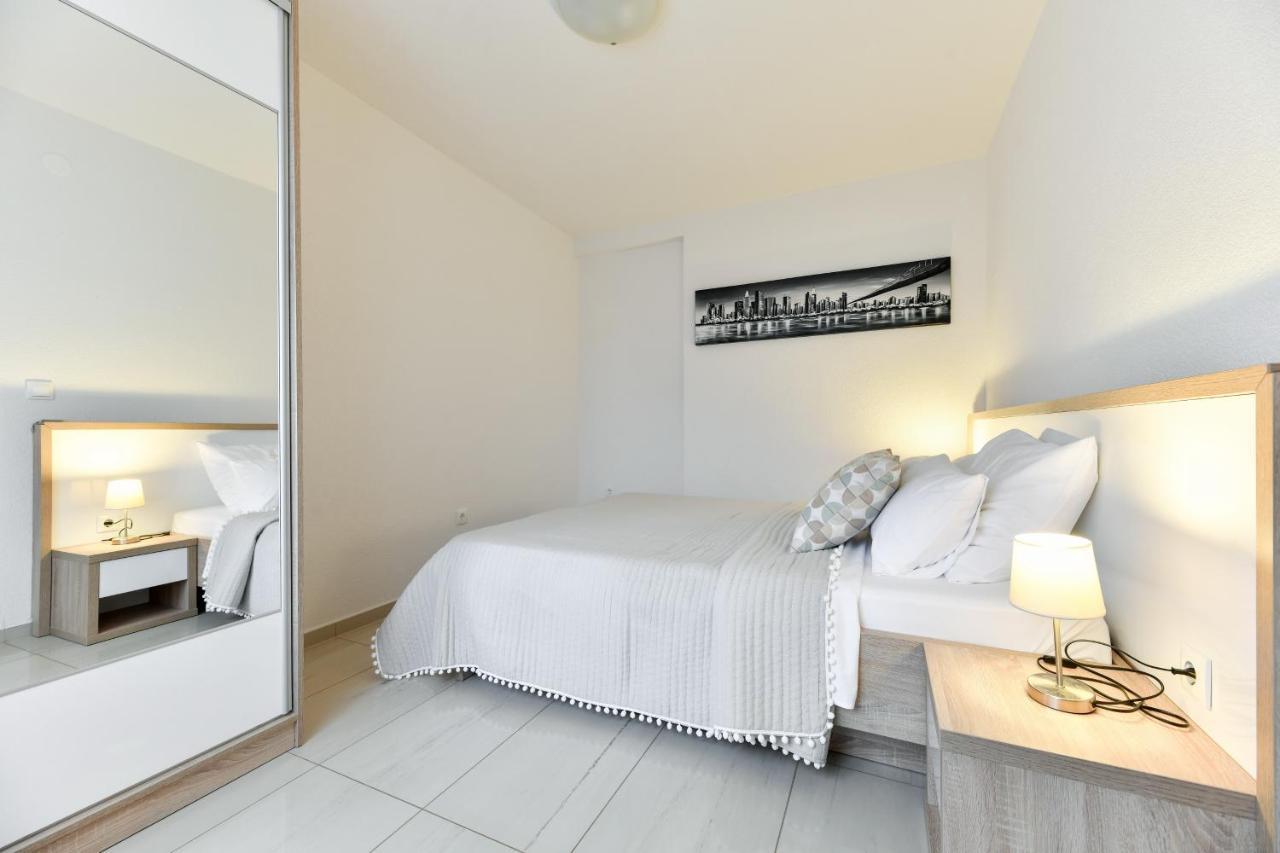 Apartments Diora 셀리네 외부 사진