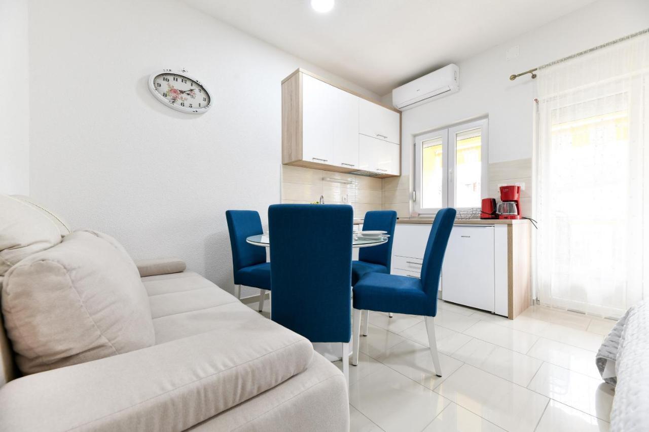 Apartments Diora 셀리네 외부 사진