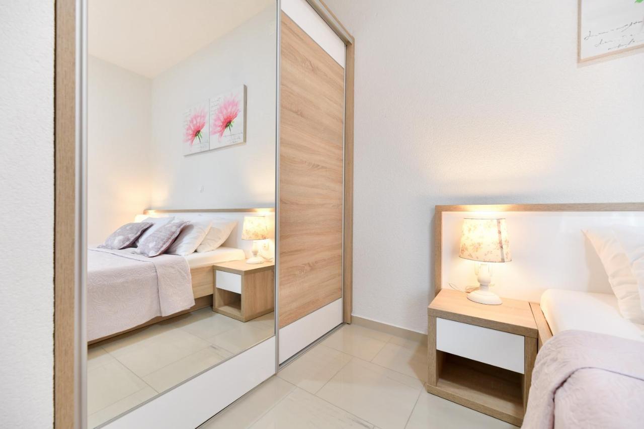 Apartments Diora 셀리네 외부 사진
