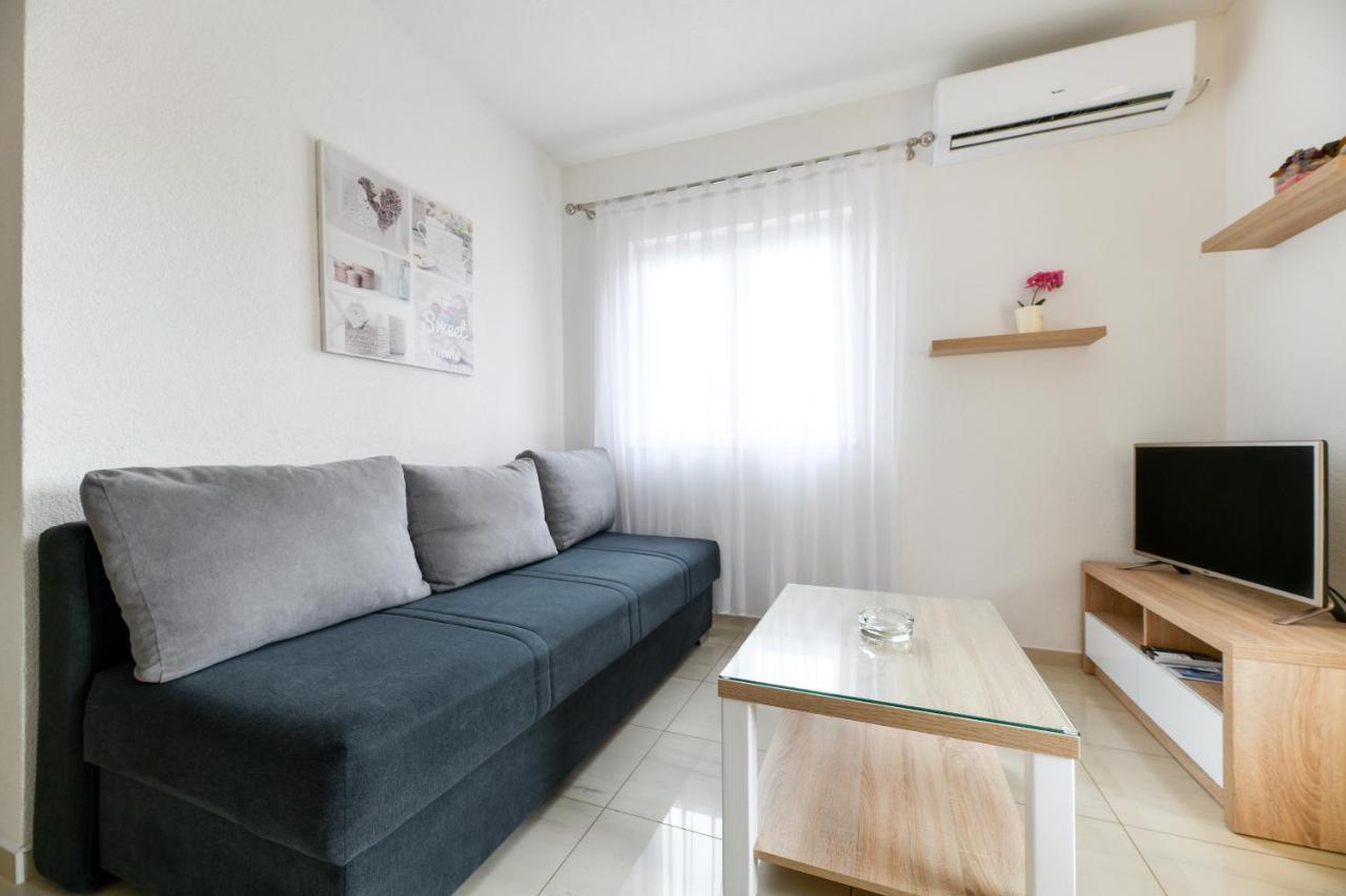 Apartments Diora 셀리네 외부 사진