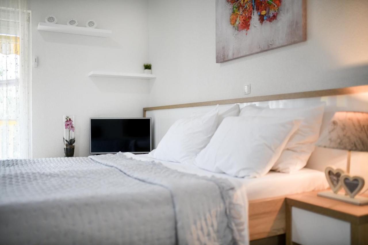 Apartments Diora 셀리네 외부 사진