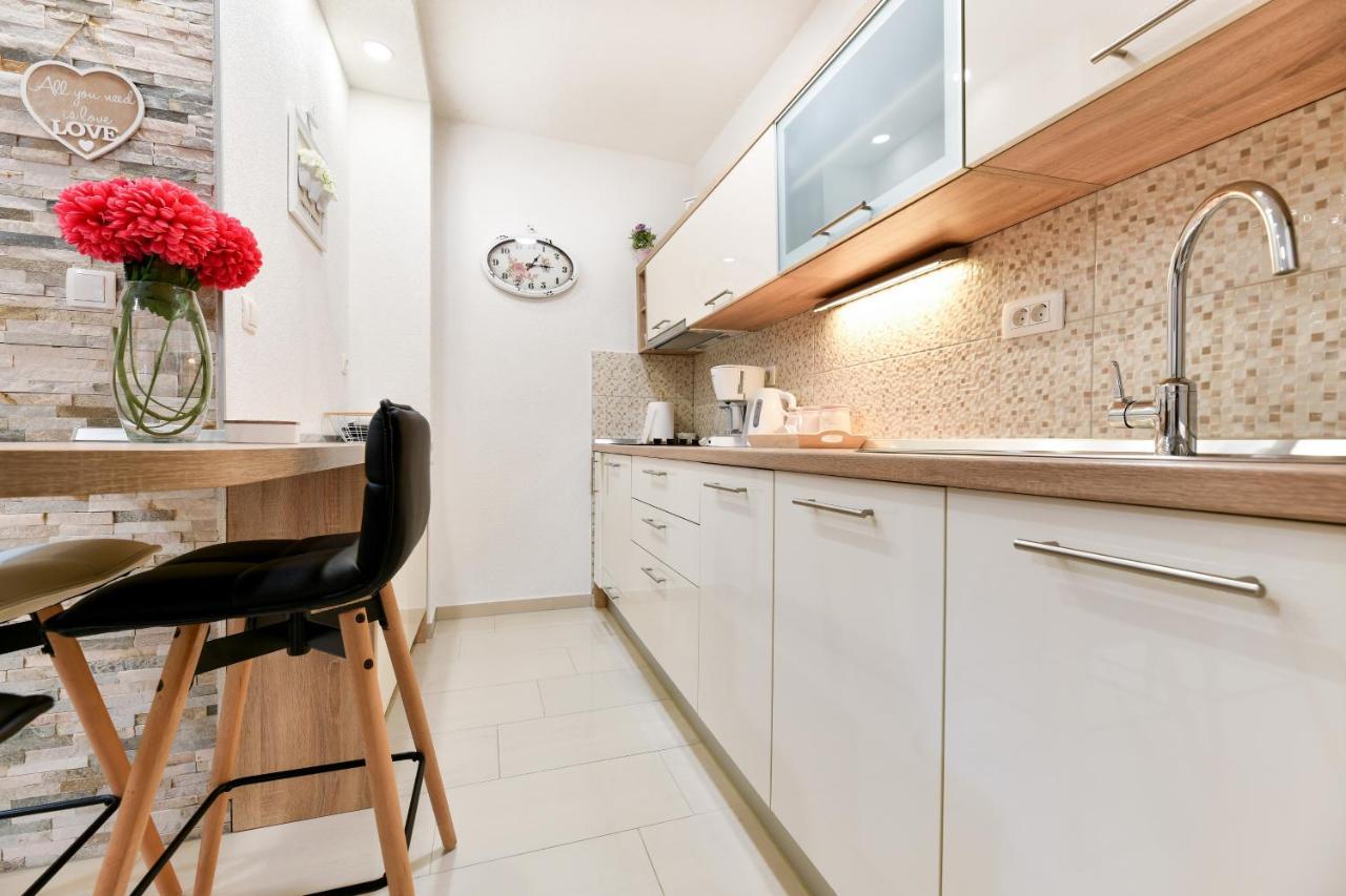 Apartments Diora 셀리네 외부 사진