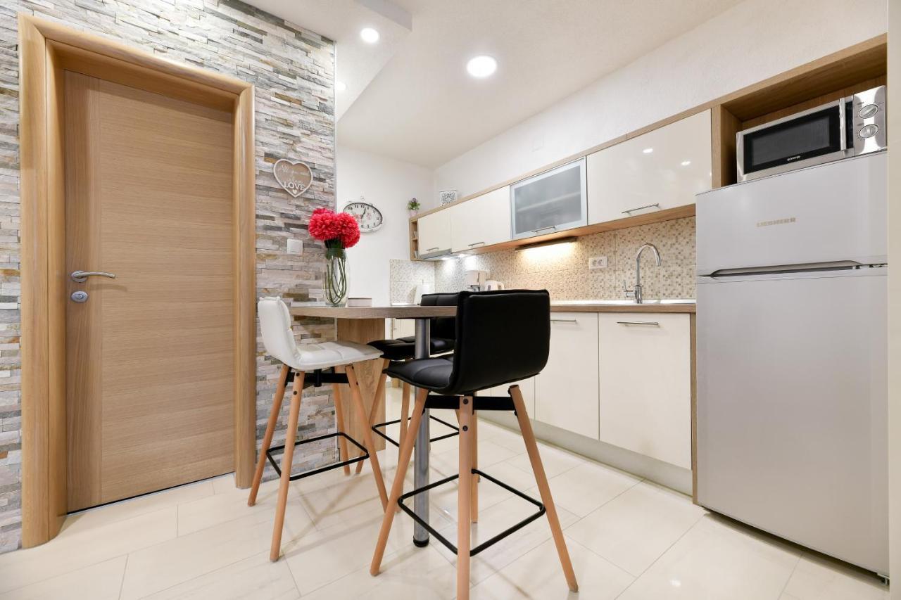 Apartments Diora 셀리네 외부 사진